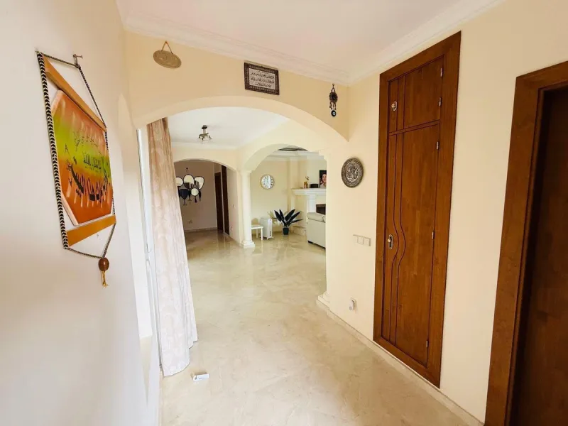 Exclusive opportunity in Casares.