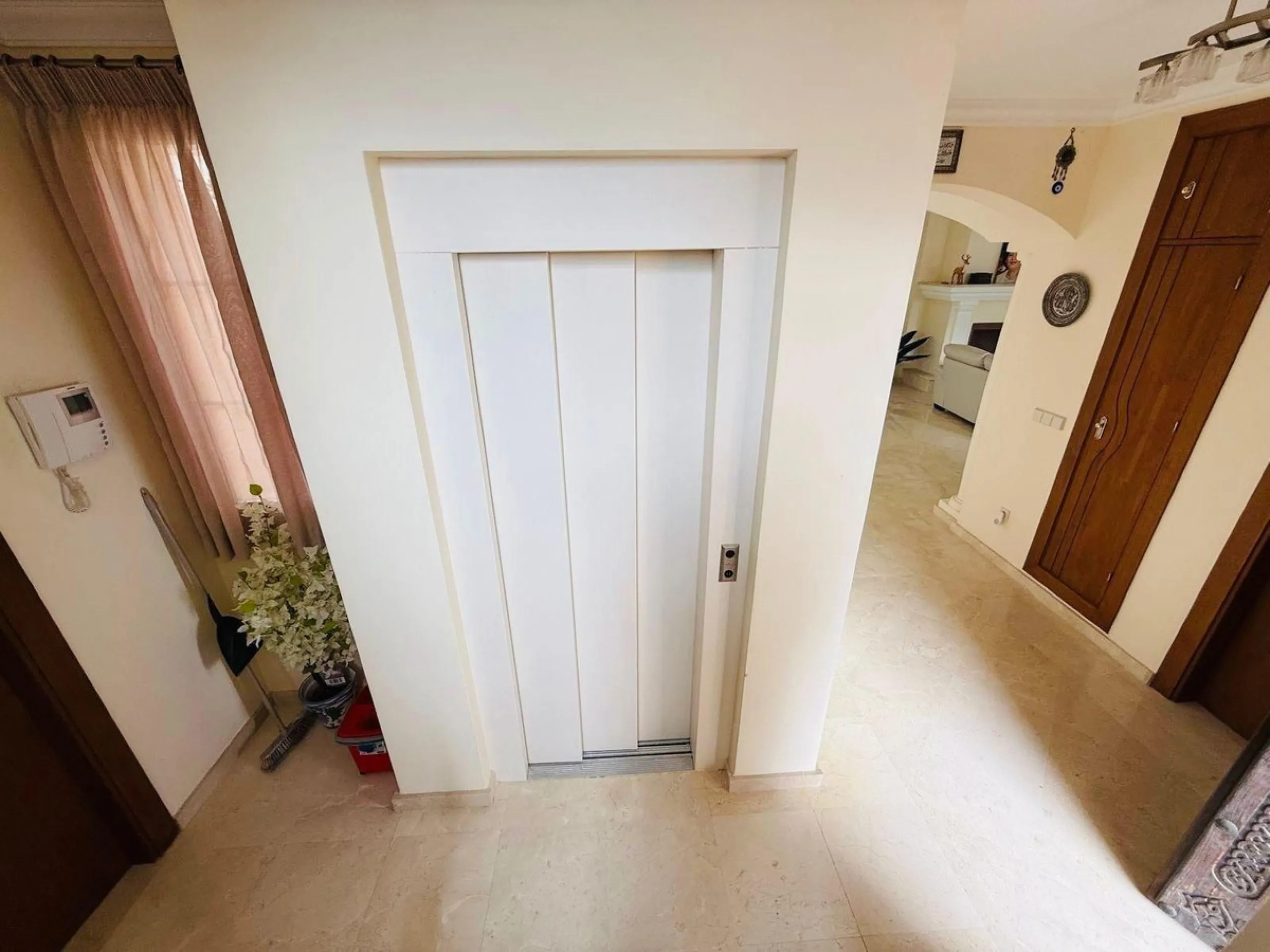 Exclusive opportunity in Casares.