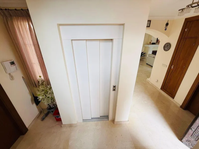 Exclusive opportunity in Casares.