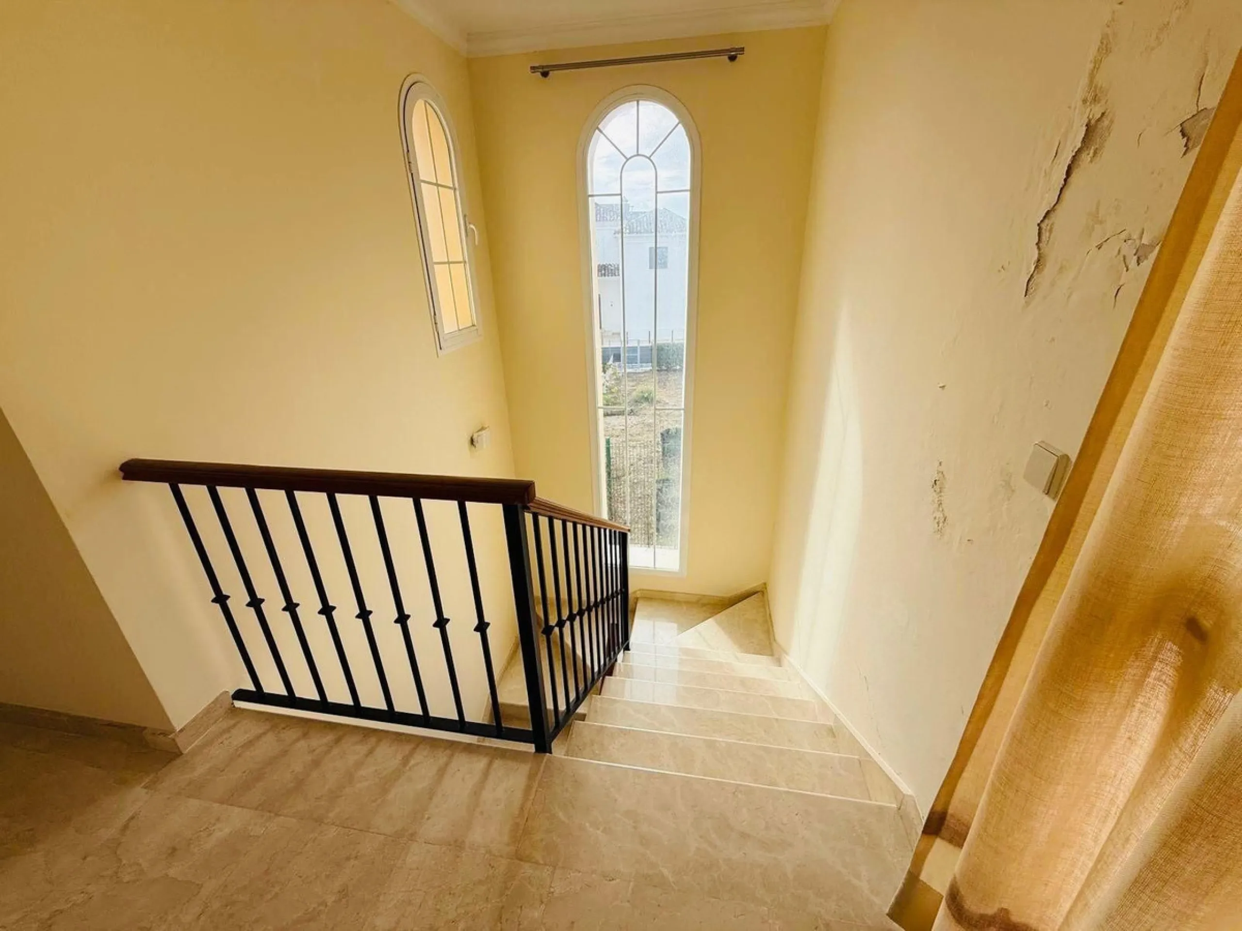 Exclusive opportunity in Casares.
