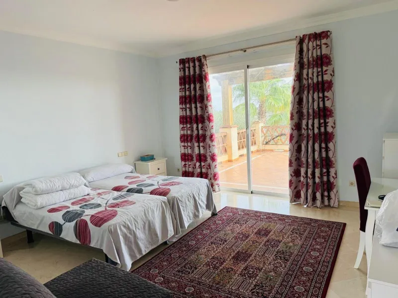 Exclusive opportunity in Casares.