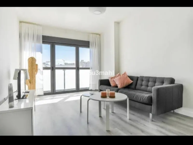 Looking for an apartment for your own use or to rent to tourists? Look no further! This 75 m2 apartment with a tourist license features a living-dining room, an open-plan kitchen with appliances, and a utility room. It has two bright bedrooms and a bathro