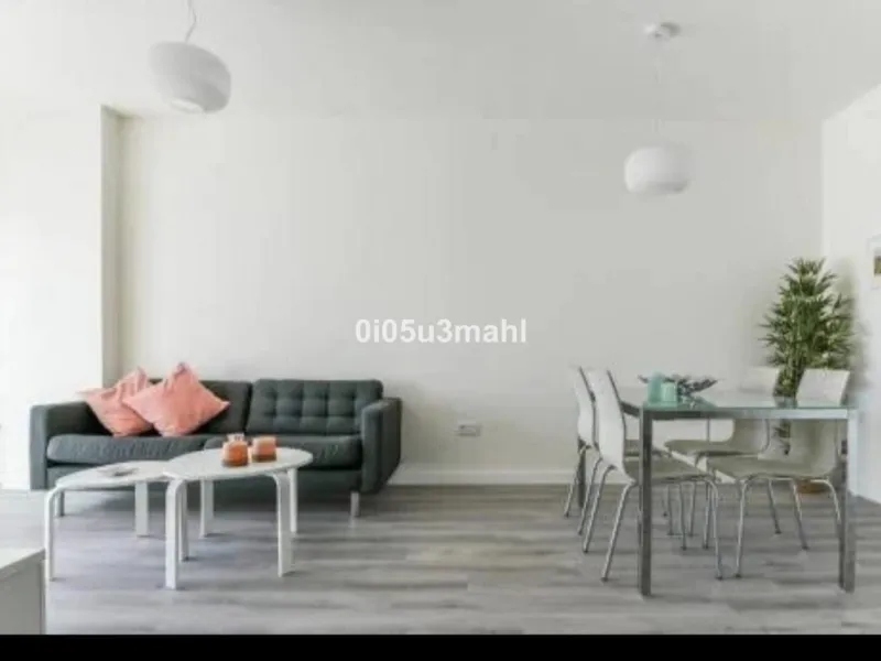 Apartment - Middle Floor Apartment в продаже в Málaga, Málaga. В доме 2 спален и 1 ванных комнат. Площадь дома 75 м²