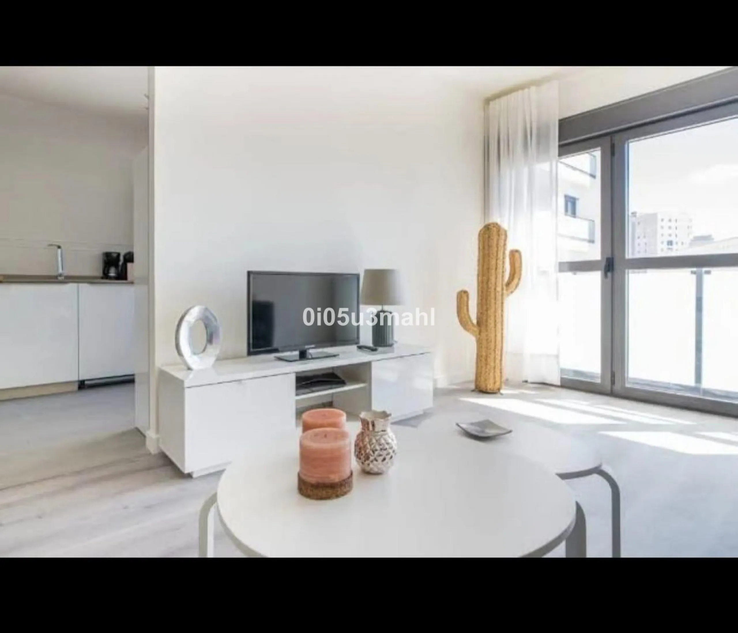 Apartment - Middle Floor Apartment в продаже в Málaga, Málaga. В доме 2 спален и 1 ванных комнат. Площадь дома 75 м²