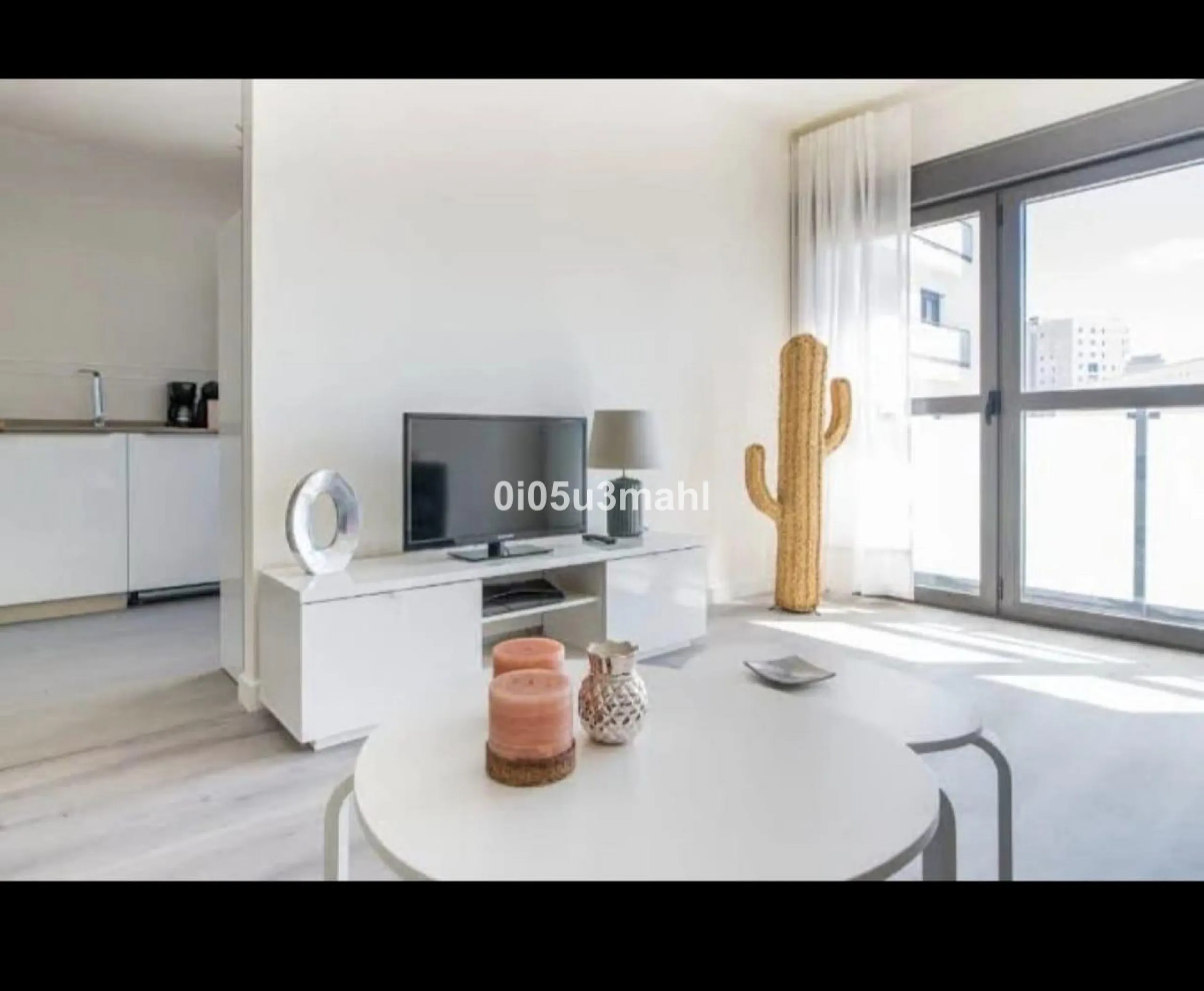 Apartment - Middle Floor Apartment в продаже в Málaga, Málaga. В доме 2 спален и 1 ванных комнат. Площадь дома 75 м²