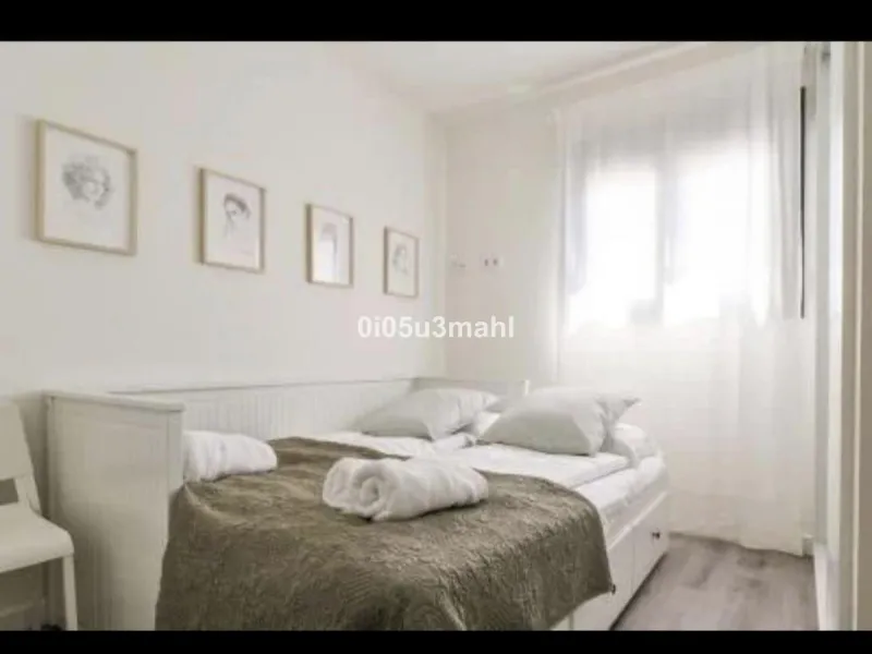 Apartment - Middle Floor Apartment в продаже в Málaga, Málaga. В доме 2 спален и 1 ванных комнат. Площадь дома 75 м²