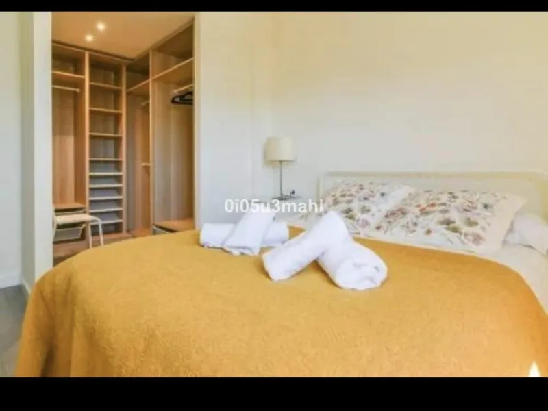 Apartment - Middle Floor Apartment в продаже в Málaga, Málaga. В доме 2 спален и 1 ванных комнат. Площадь дома 75 м²
