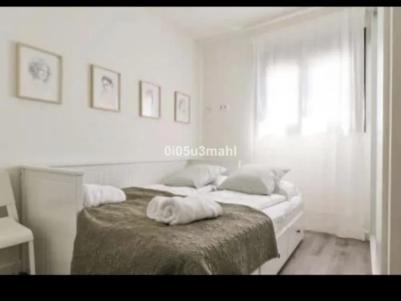 Apartment - Middle Floor Apartment в продаже в Málaga, Málaga. В доме 2 спален и 1 ванных комнат. Площадь дома 75 м²