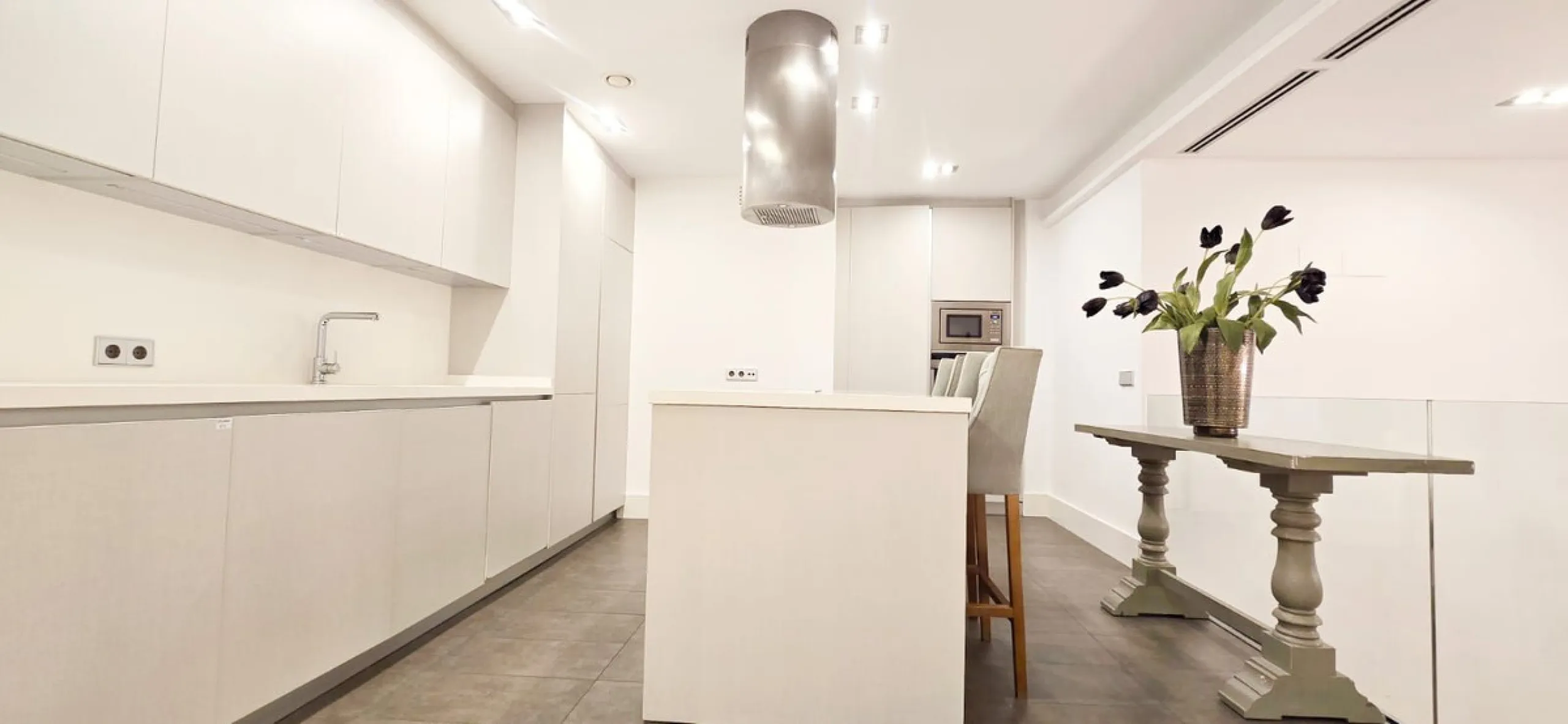 Luxury loft with tourist licence in Málaga city centre: high profitability and a secure investment