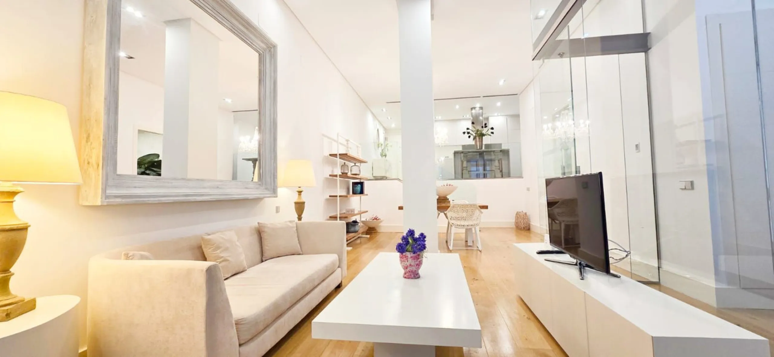 Luxury loft with tourist licence in Málaga city centre: high profitability and a secure investment