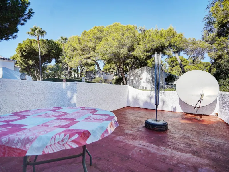 House - Detached Villa в продаже в Mijas, Málaga. В доме 3 спален и 2 ванных комнат. Площадь дома 131 м². Площадь участка 600 м²