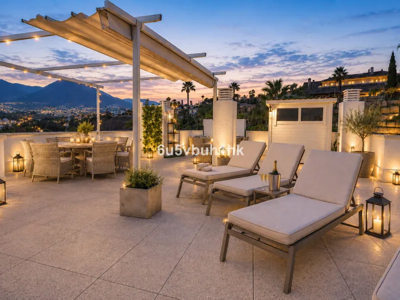 Set in the prestigious Torrequebrada area of Benalmádena, this refined penthouse offers an exceptional combination of elegance, privacy and an unrivalled coastal lifestyle, just moments from the Mediterranean.
