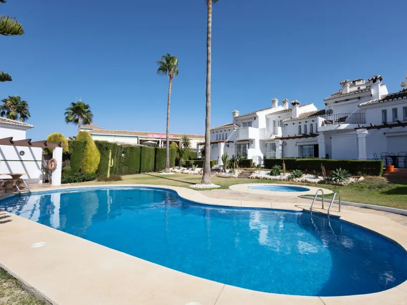 Live the Costa del Sol Lifestyle: Spacious Home + Self-Contained Apartment!