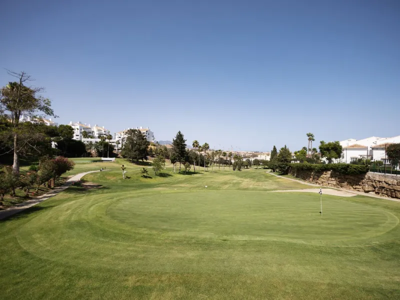 House - Townhouse в продаже в Mijas, Málaga. В доме 4 спален и 5 ванных комнат. Площадь дома 260 м²