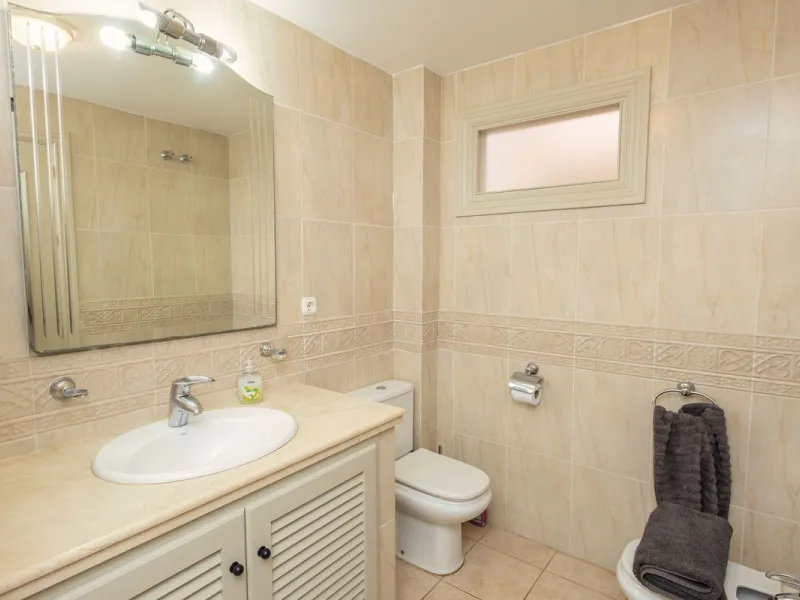 House - Townhouse в продаже в Mijas, Málaga. В доме 4 спален и 5 ванных комнат. Площадь дома 260 м²