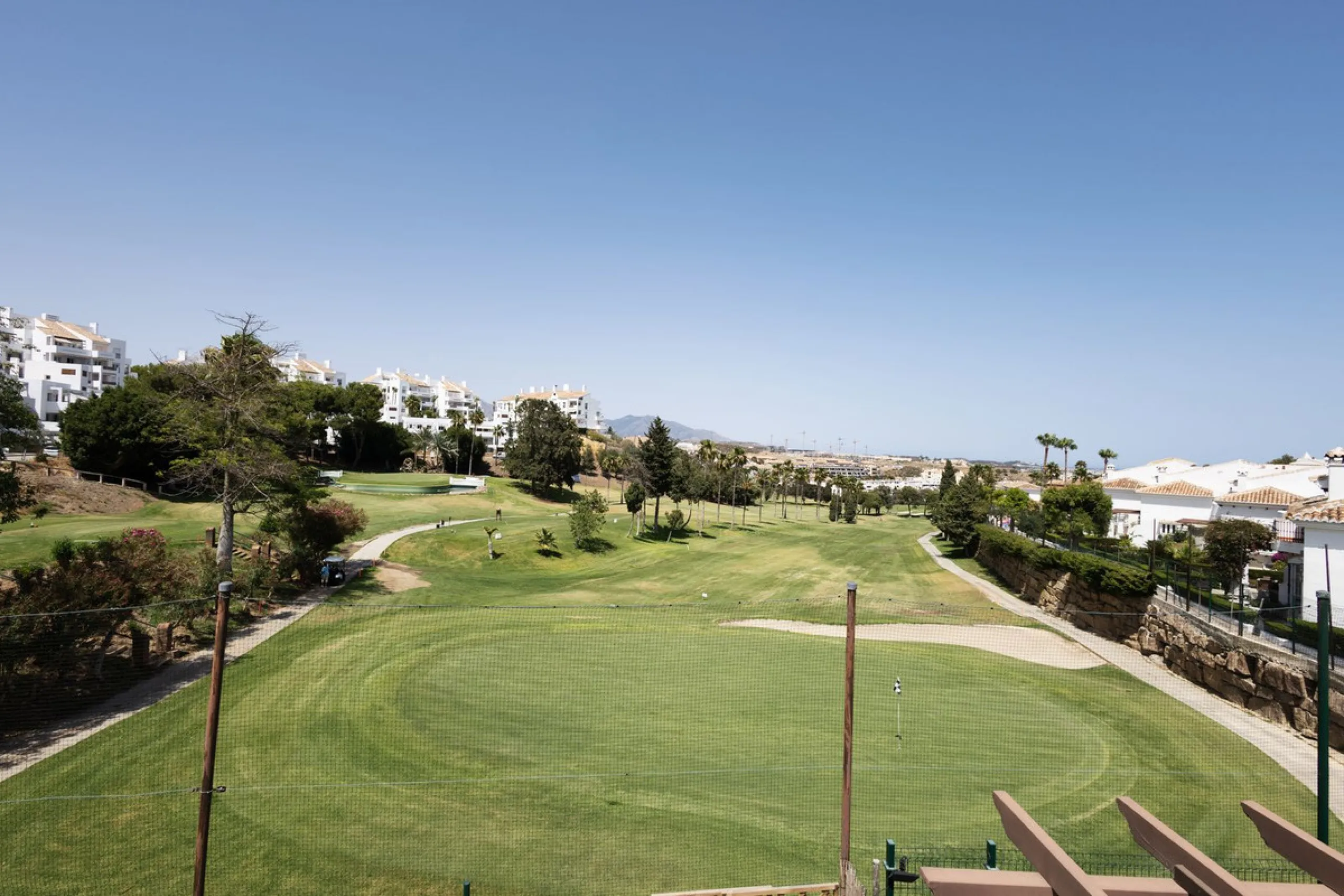 House - Townhouse в продаже в Mijas, Málaga. В доме 4 спален и 5 ванных комнат. Площадь дома 260 м²