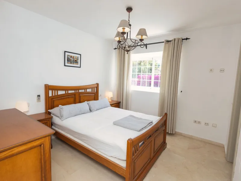 House - Townhouse в продаже в Mijas, Málaga. В доме 4 спален и 5 ванных комнат. Площадь дома 260 м²