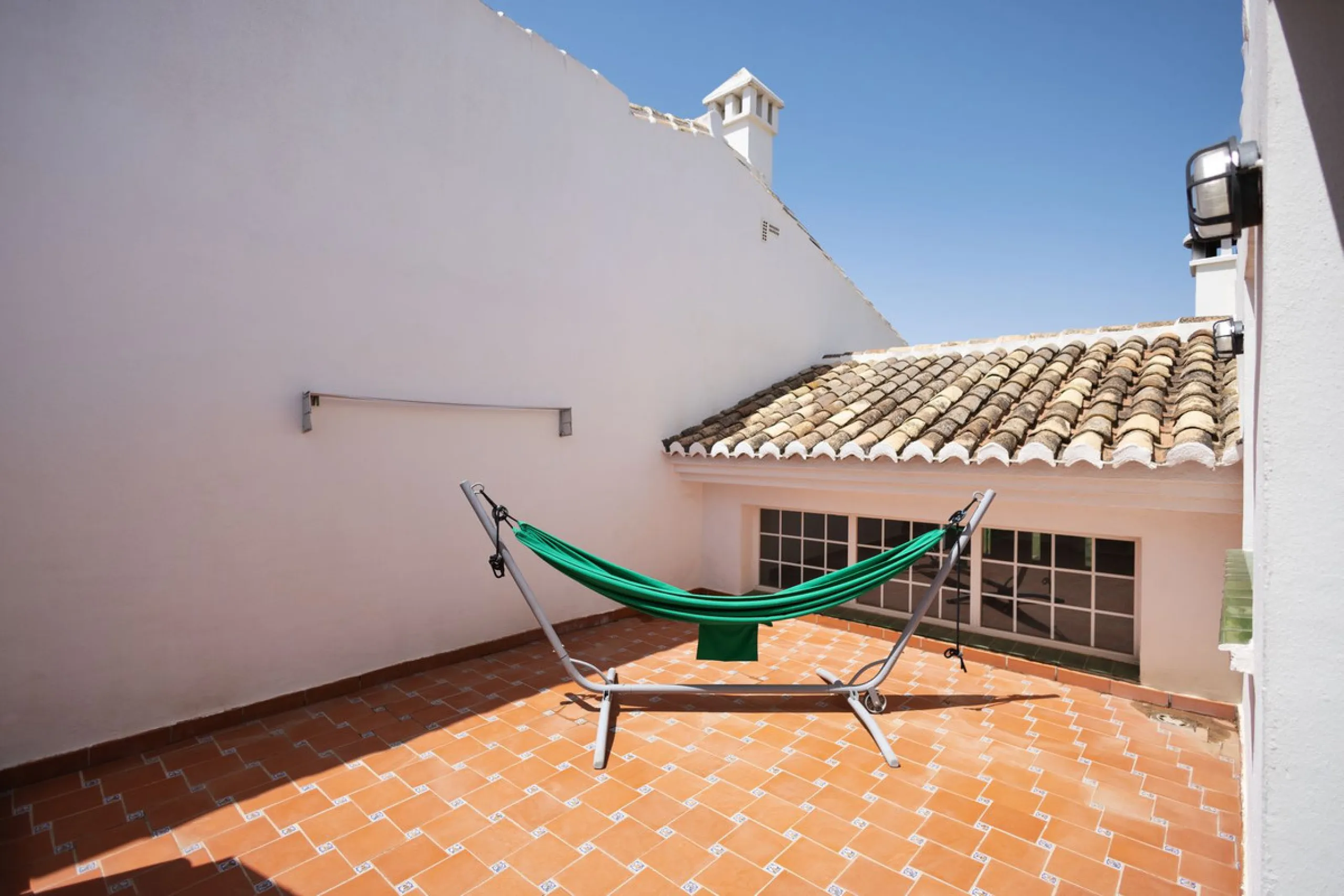 House - Townhouse в продаже в Mijas, Málaga. В доме 4 спален и 5 ванных комнат. Площадь дома 260 м²