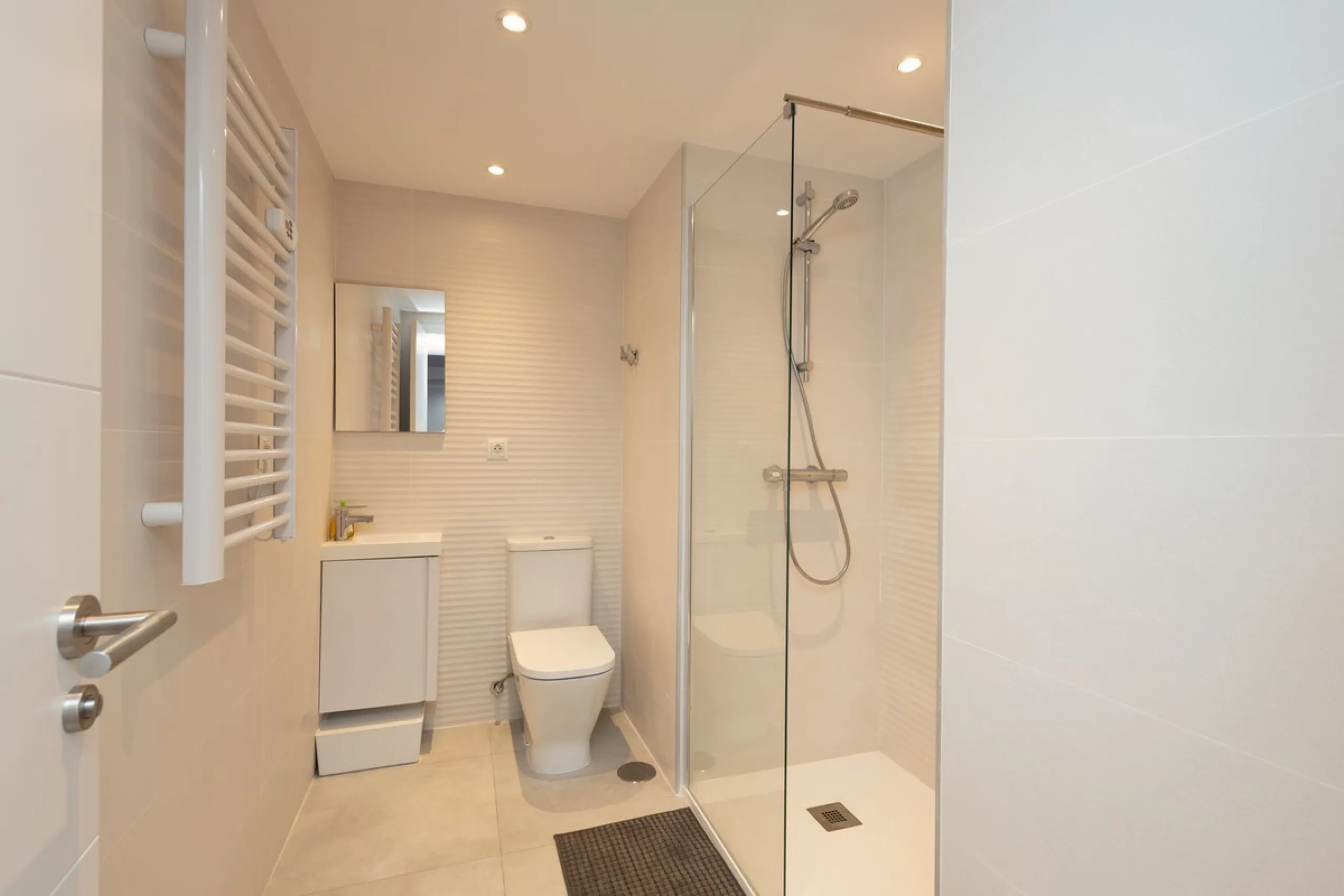 House - Townhouse в продаже в Mijas, Málaga. В доме 4 спален и 5 ванных комнат. Площадь дома 260 м²