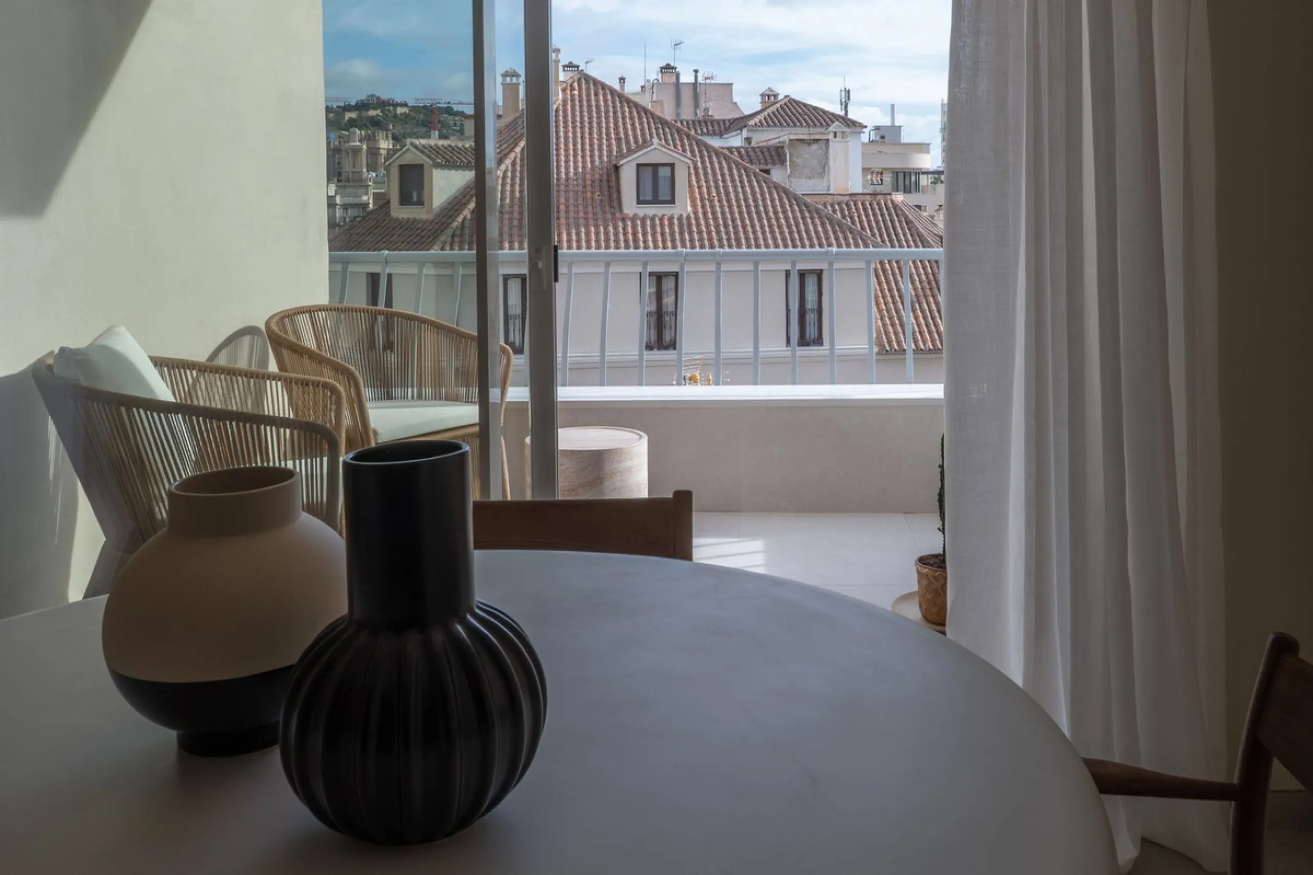 COMPLETELY RENOVATED APARTMENT IN THE BEST AREA OF MALAGA