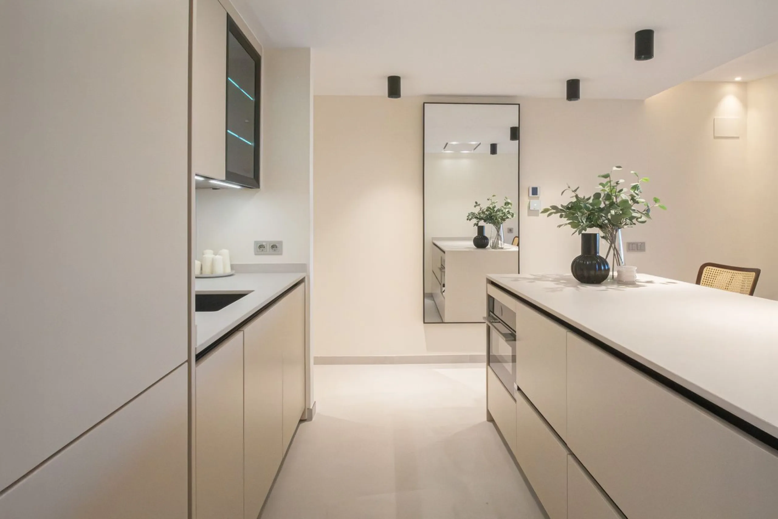 COMPLETELY RENOVATED APARTMENT IN THE BEST AREA OF MALAGA