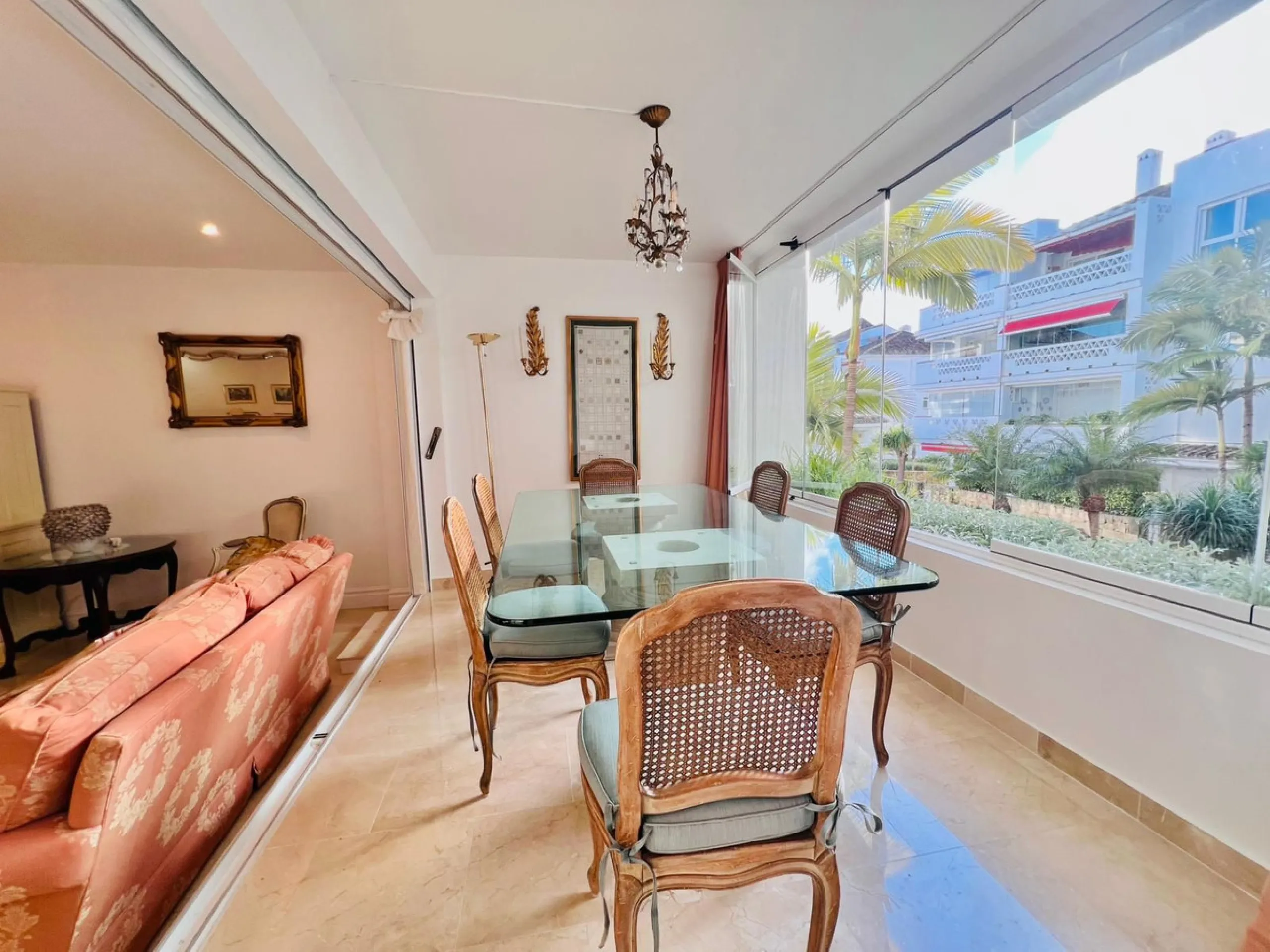 Beachfront Apartment in Las Cañas Beach