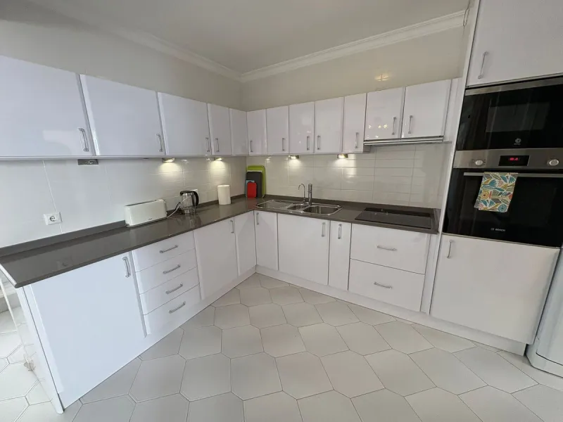 House - Semi-Detached House в продаже в Mijas, Málaga. В доме 3 спален и 3 ванных комнат. Площадь дома 148 м². Площадь участка 215 м²