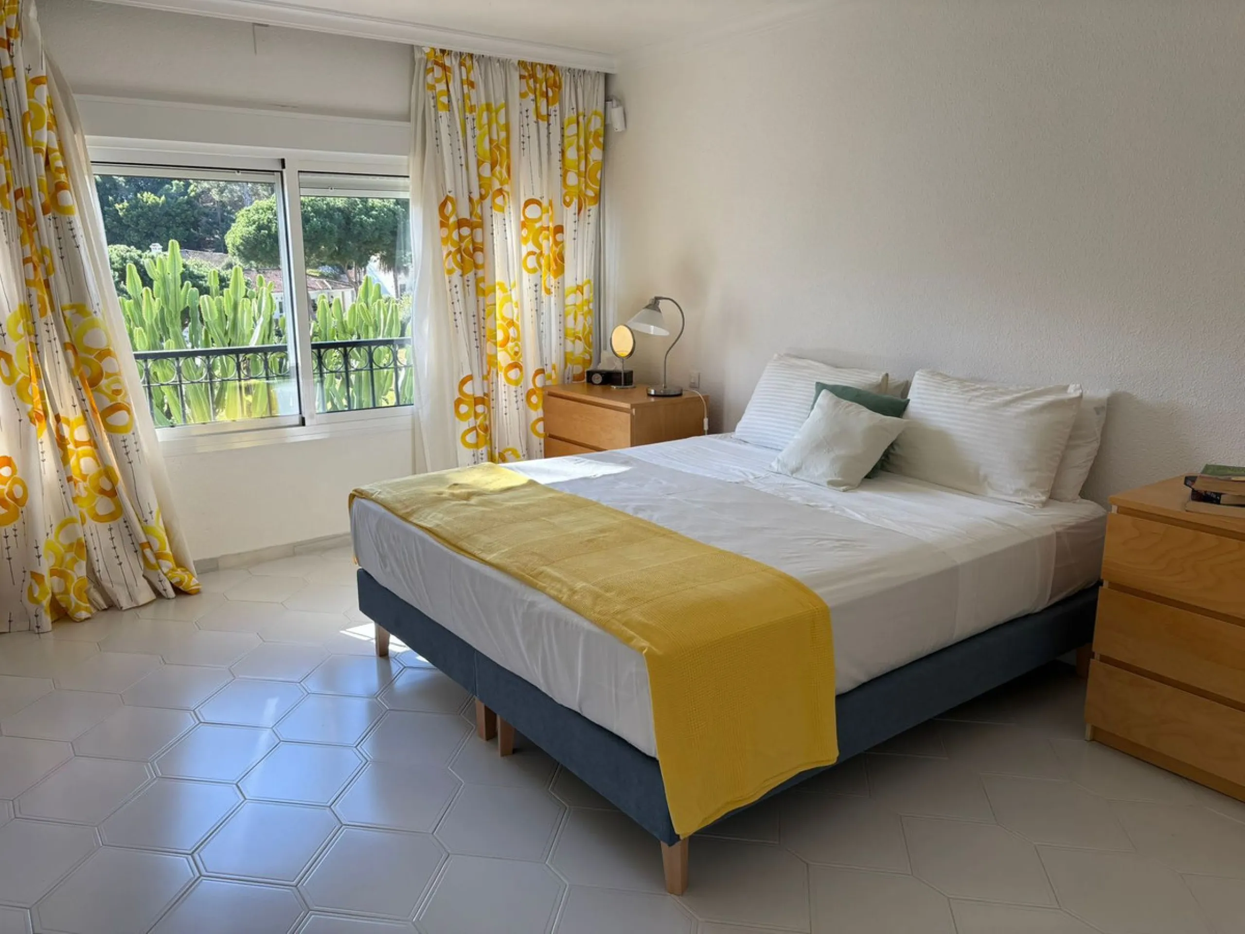House - Semi-Detached House в продаже в Mijas, Málaga. В доме 3 спален и 3 ванных комнат. Площадь дома 148 м². Площадь участка 215 м²