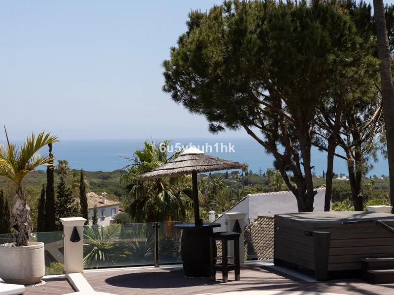 Nestled on a spacious 3,920 square meter plot, this generational Estate boasts a total built area of 842 square meters, spread across four floors with an elevator, located in one of Marbella's prime urbanizations. Surrounded by the lush nature of Las Chap