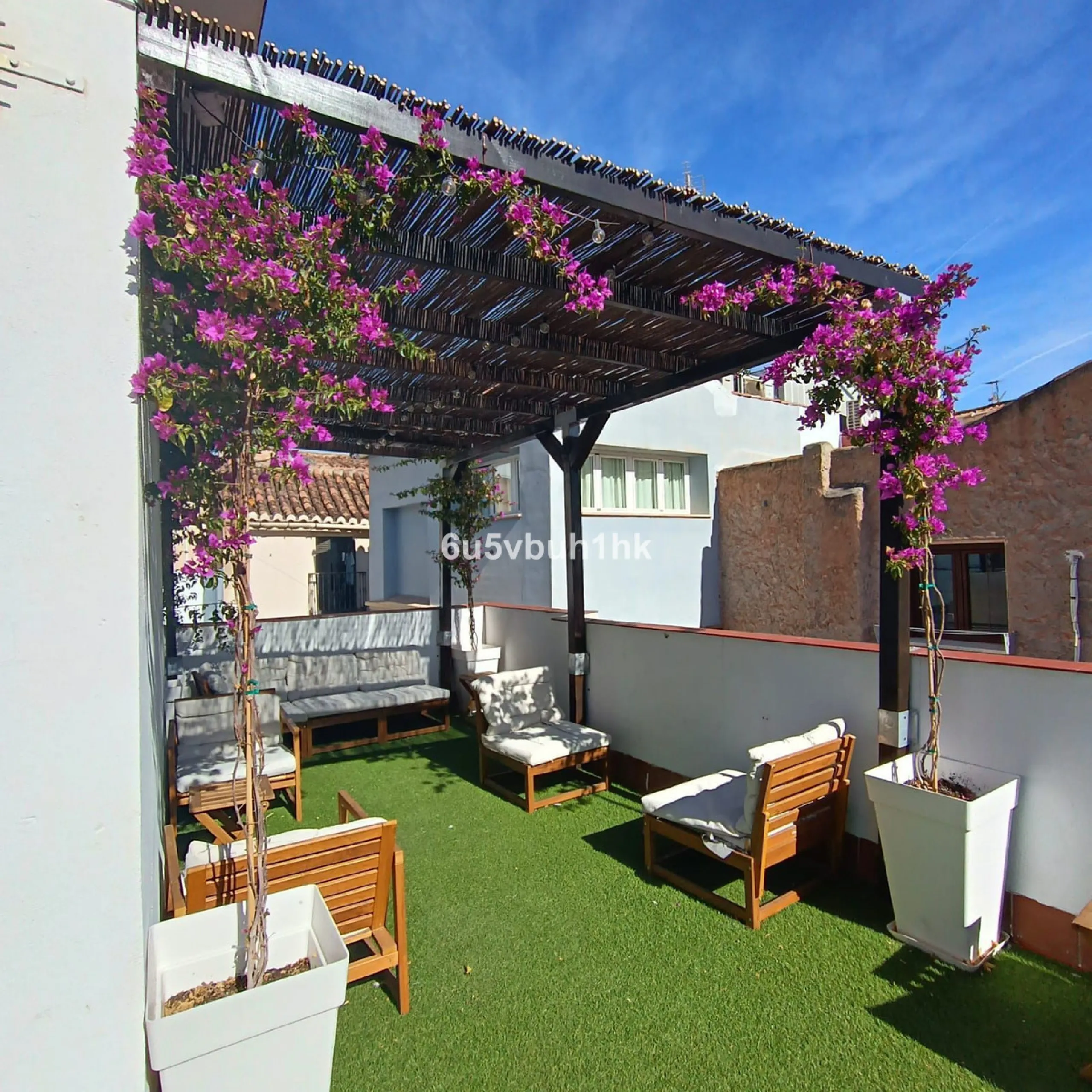 This exceptional building, tucked just behind one of Málaga's most iconic streets — Calle Nueva — is now available for a new owner.
