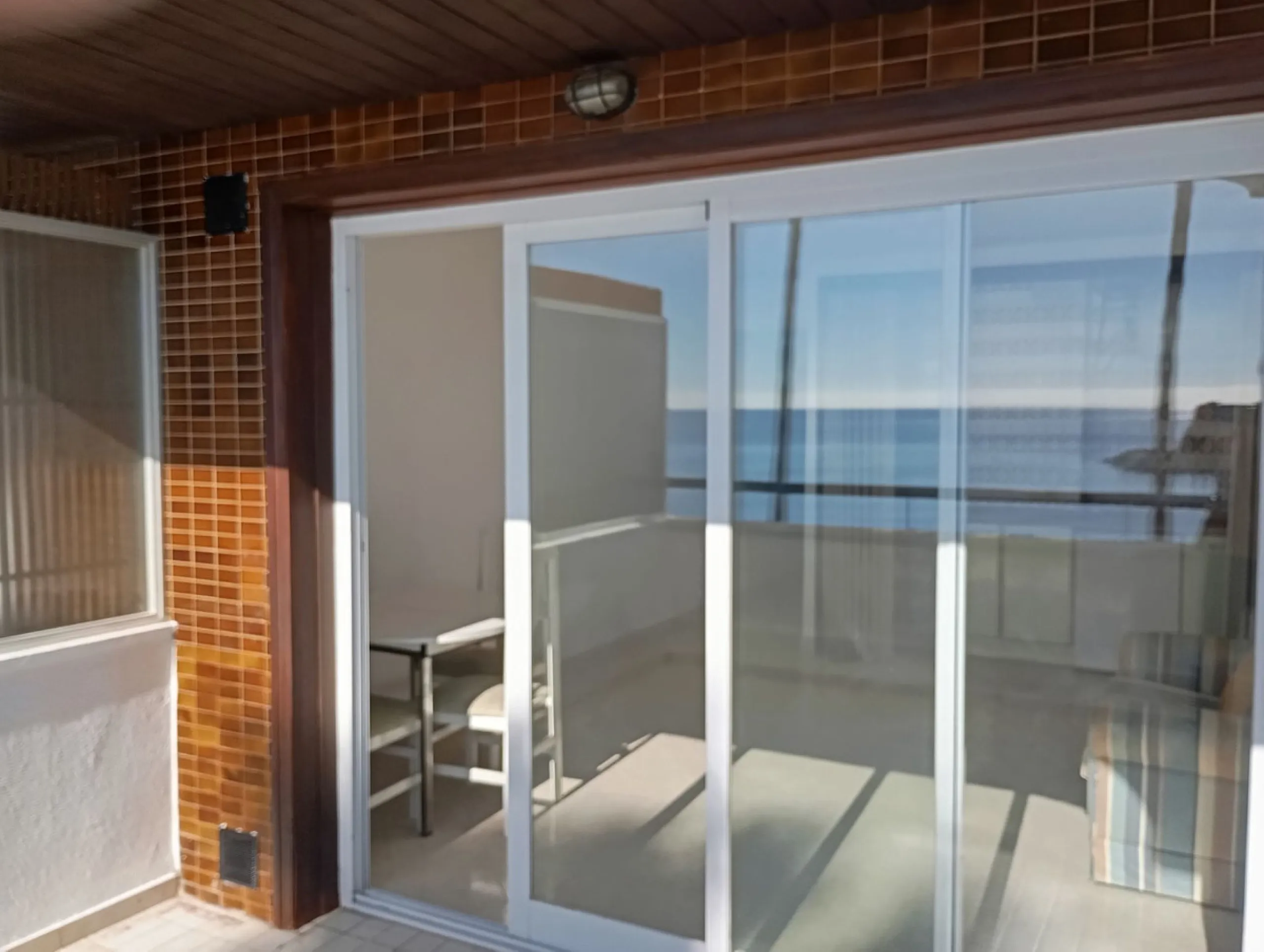 This apartment is located in one of the most sought after areas in Marbella, a few meters from the sea and with shops bars and resturants within meters of the building a superb holiday home / investment, Must be seen!