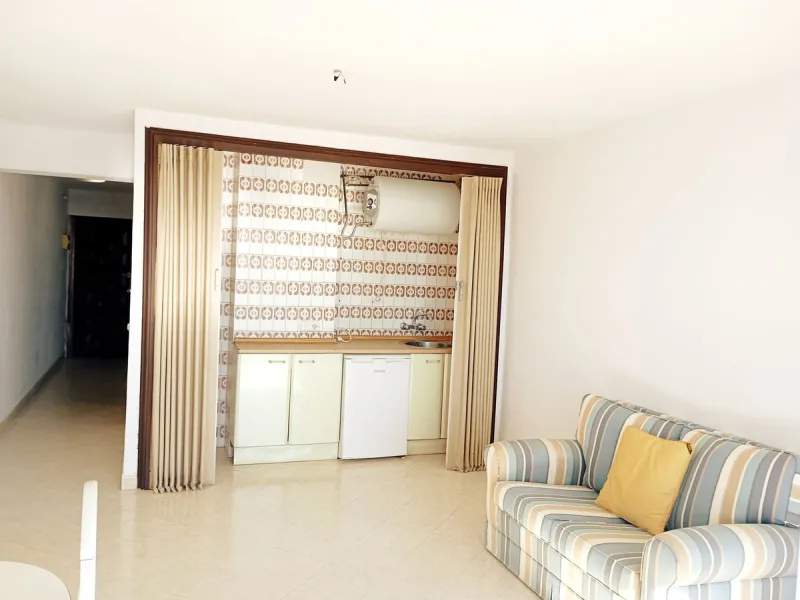This apartment is located in one of the most sought after areas in Marbella, a few meters from the sea and with shops bars and resturants within meters of the building a superb holiday home / investment, Must be seen!