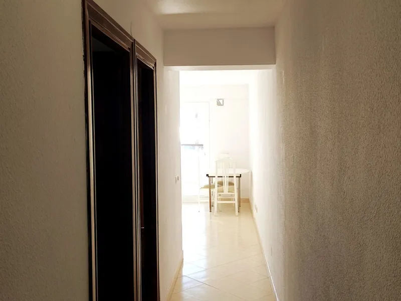 This apartment is located in one of the most sought after areas in Marbella, a few meters from the sea and with shops bars and resturants within meters of the building a superb holiday home / investment, Must be seen!