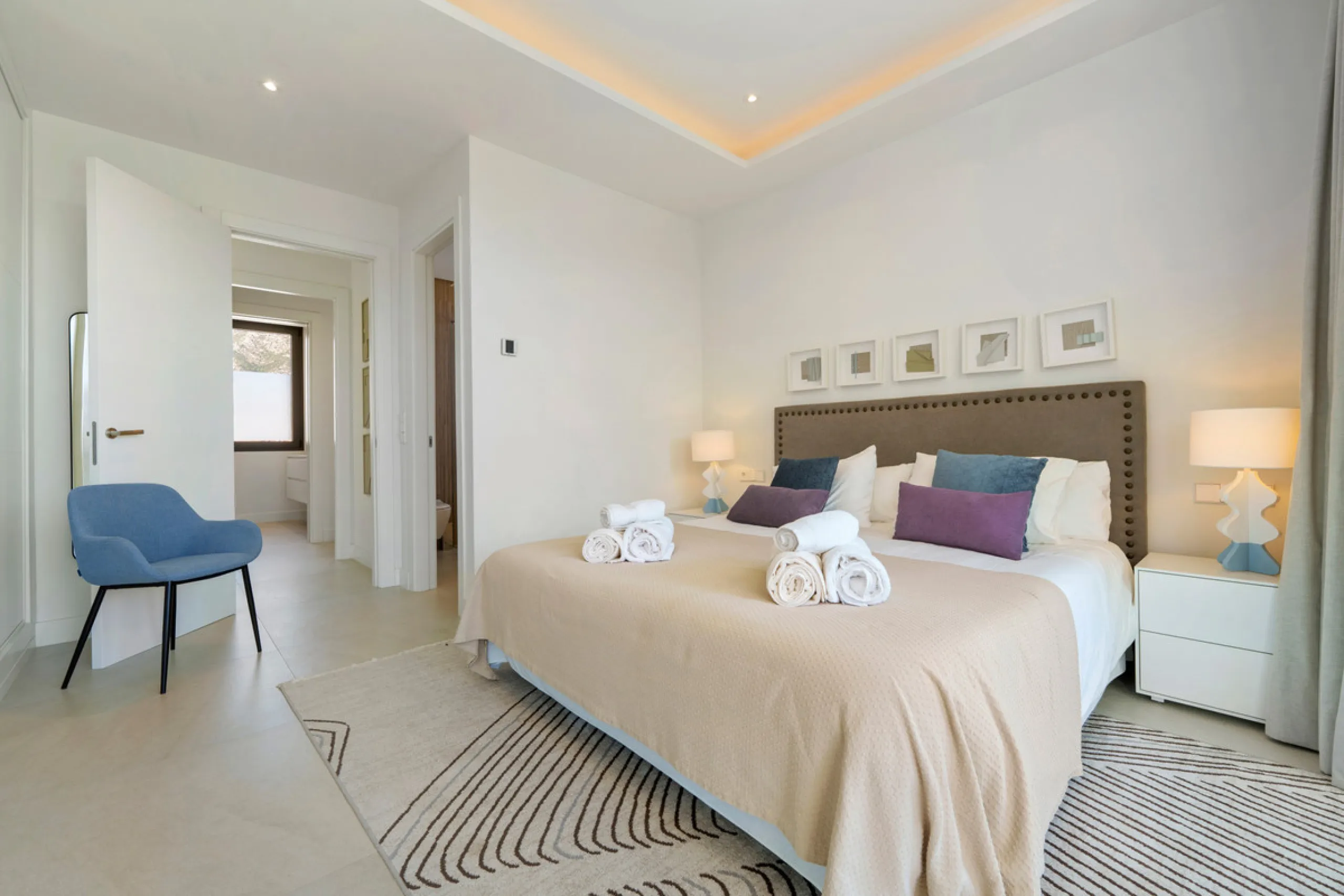 Nestled in the prestigious Altos de Puente Romano on Marbella's Golden Mile, Villa Romano is the epitome of modern Mediterranean luxury. This striking six-bedroom, six-bathroom residence blends sleek contemporary architecture with warm natural tones, crea