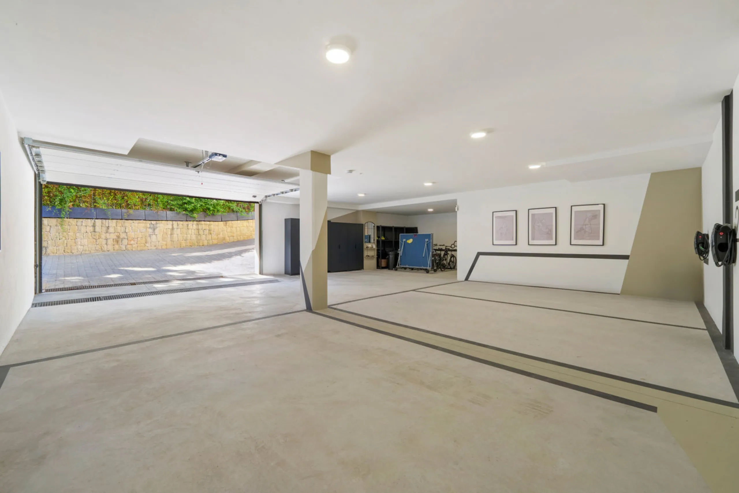 Nestled in the prestigious Altos de Puente Romano on Marbella's Golden Mile, Villa Romano is the epitome of modern Mediterranean luxury. This striking six-bedroom, six-bathroom residence blends sleek contemporary architecture with warm natural tones, crea