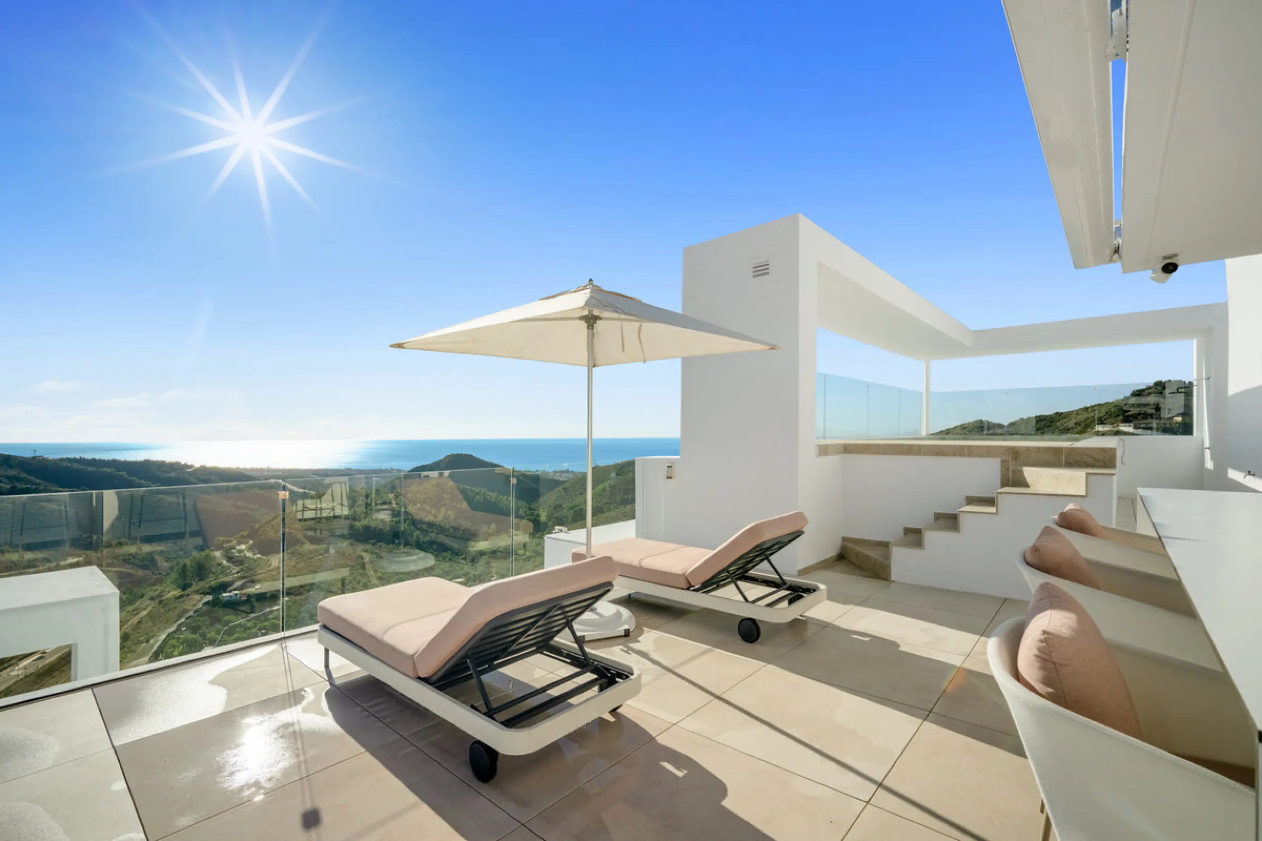 This exceptional duplex penthouse occupies one of the best positions within the exclusive Palo Alto community in Ojén, offering unobstructed panoramic sea views across the Mediterranean coastline.