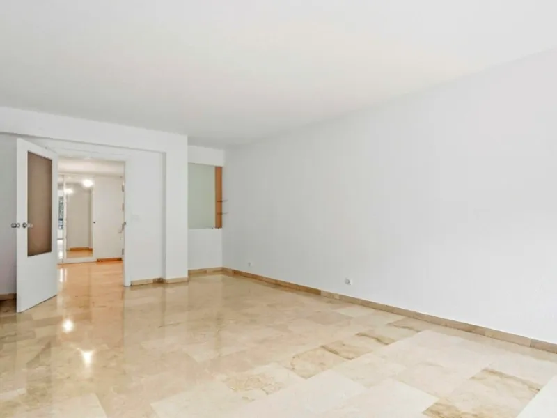 ✨Spacious apartment 200m from the sea – Fuengirola – Pool & Gardens, ready to move in - Tourist licence in place✨