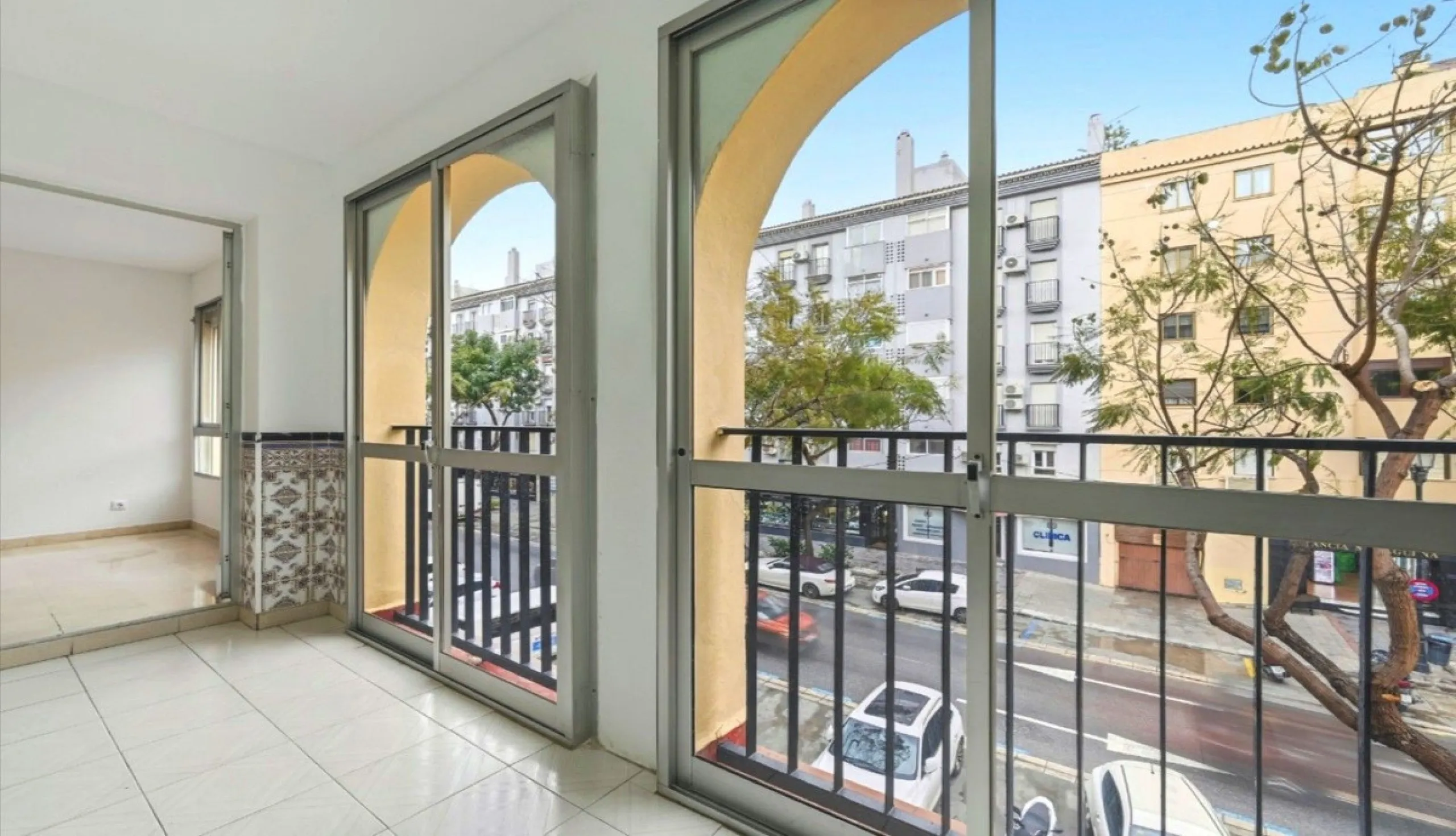 ✨Spacious apartment 200m from the sea – Fuengirola – Pool & Gardens, ready to move in - Tourist licence in place✨