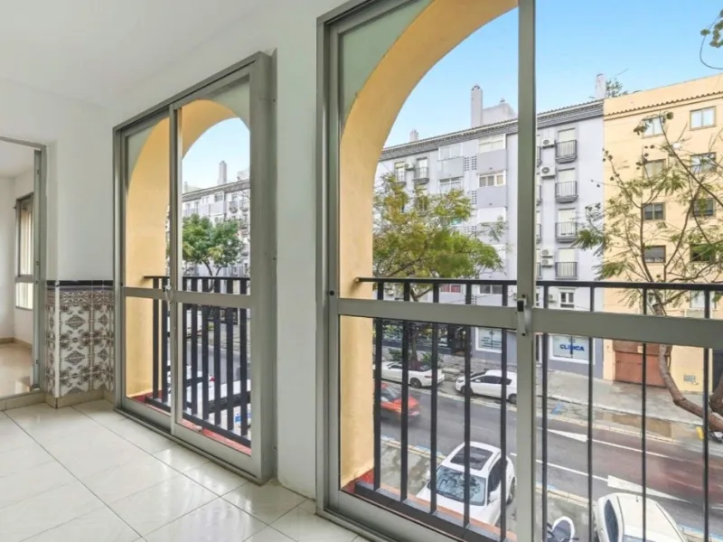 ✨Spacious apartment 200m from the sea – Fuengirola – Pool & Gardens, ready to move in - Tourist licence in place✨