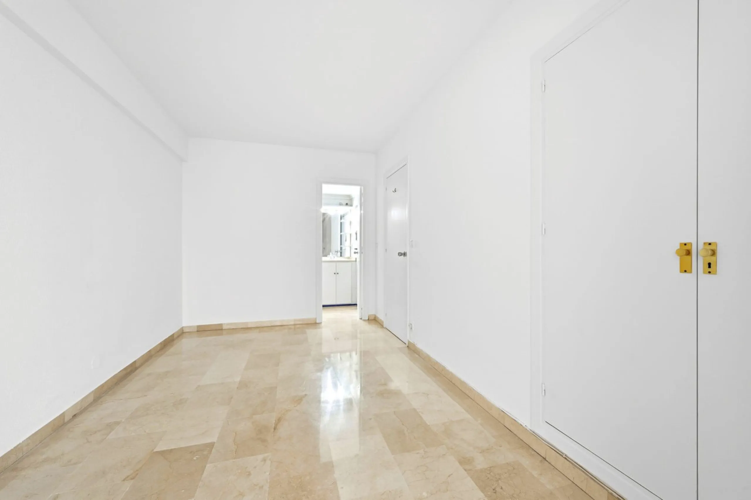 ✨Spacious apartment 200m from the sea – Fuengirola – Pool & Gardens, ready to move in - Tourist licence in place✨