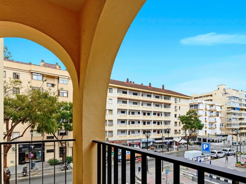 ✨Spacious apartment 200m from the sea – Fuengirola – Pool & Gardens, ready to move in - Tourist licence in place✨