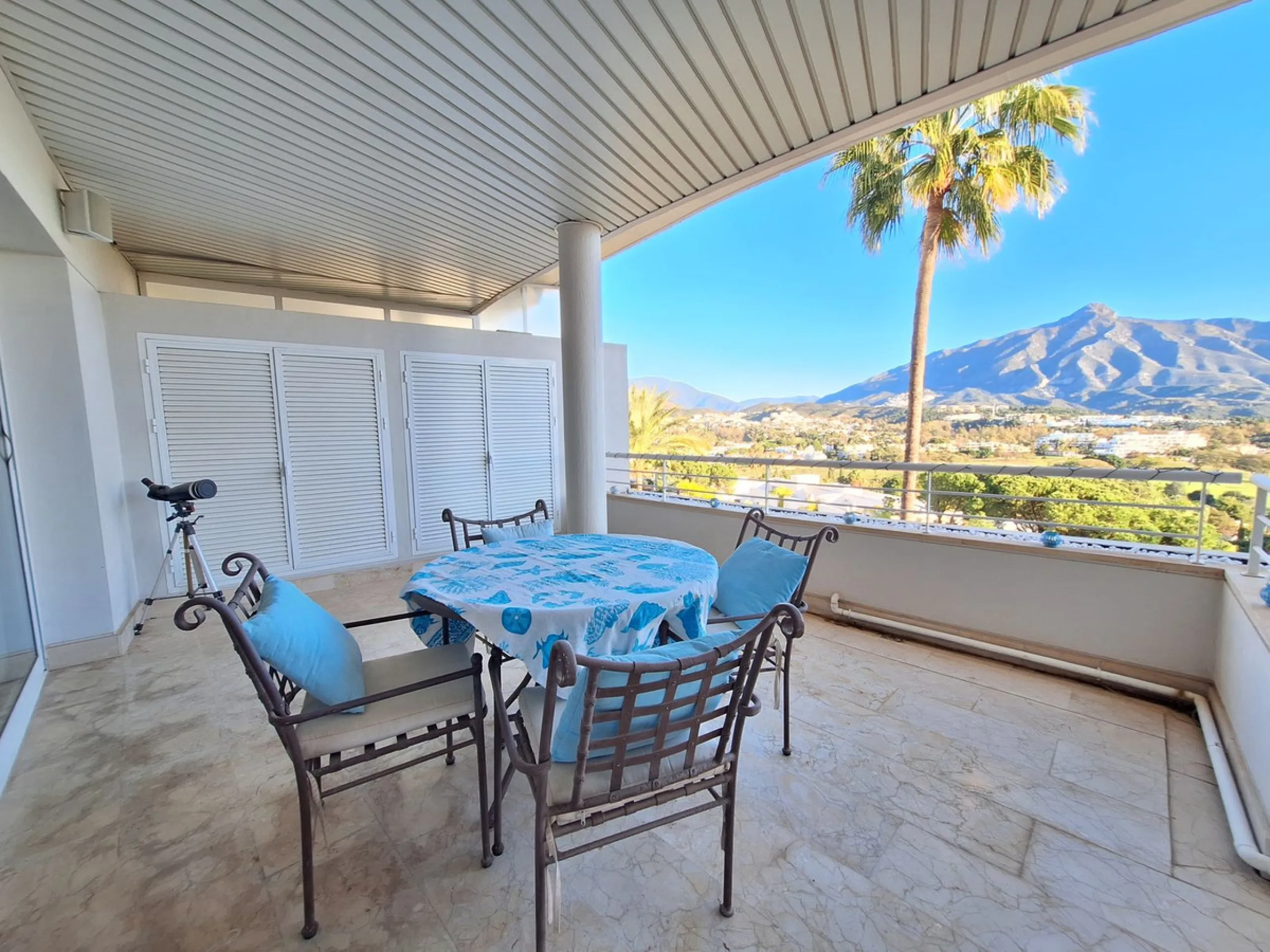 LUXURY EXCLUSIVE URBANISATION  - LA CORNICHE (NUEVA ANDALUCIA)