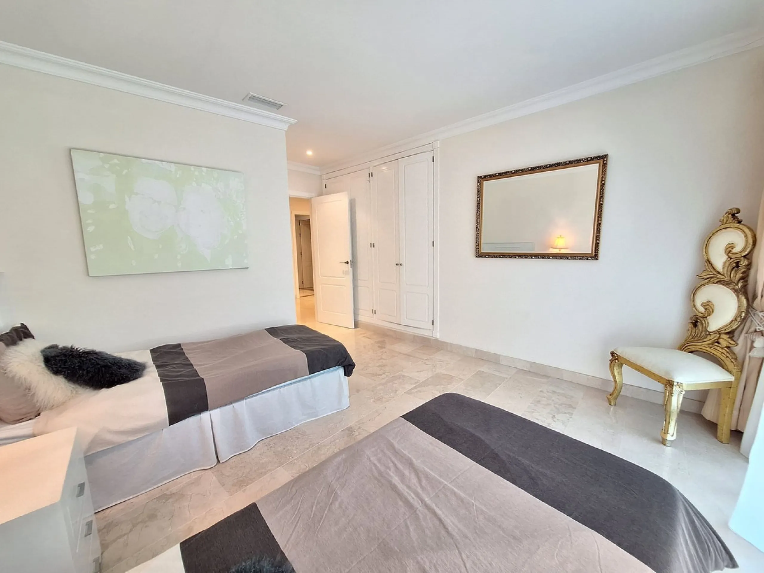 LUXURY EXCLUSIVE URBANISATION  - LA CORNICHE (NUEVA ANDALUCIA)