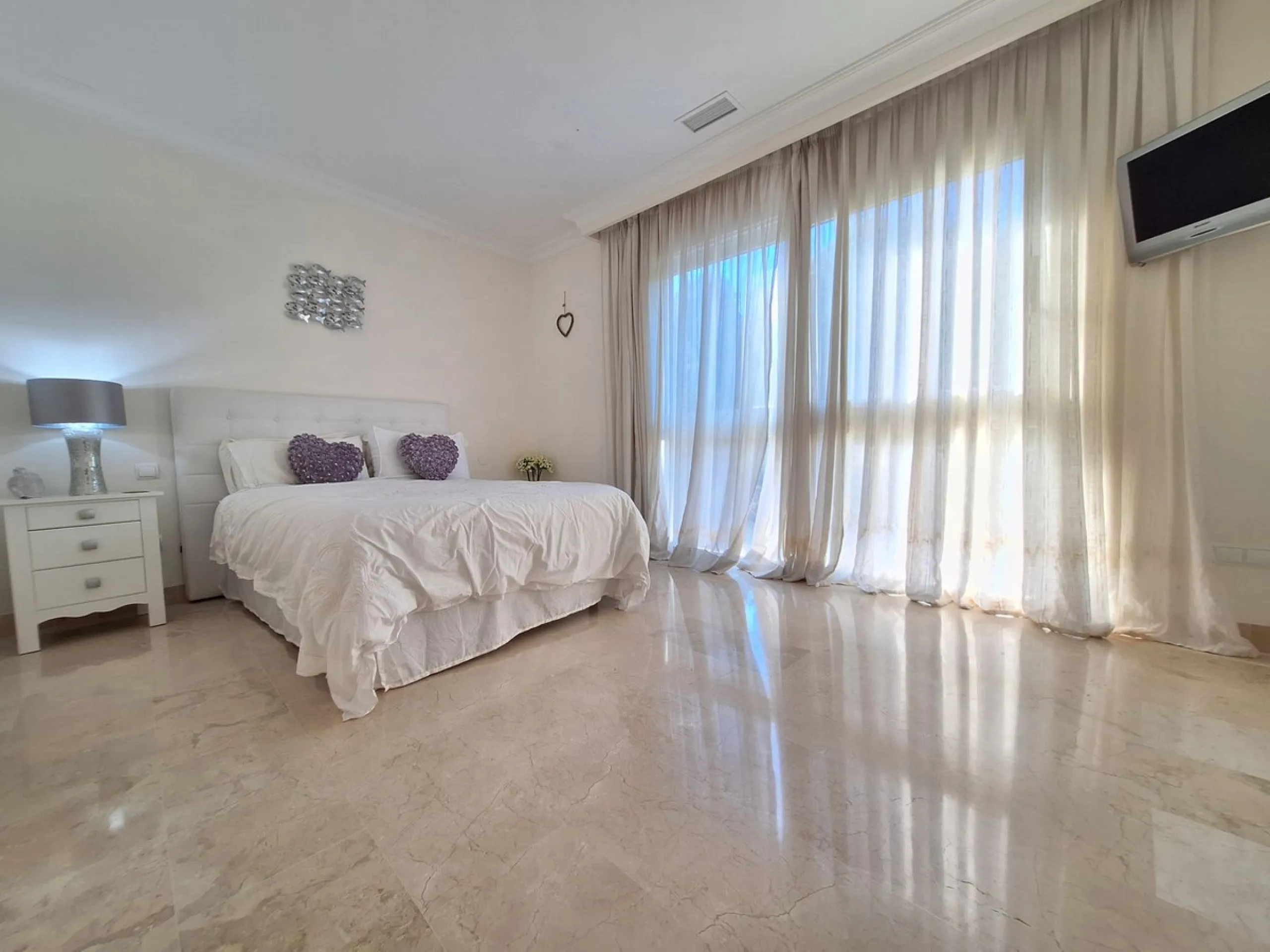 LUXURY EXCLUSIVE URBANISATION  - LA CORNICHE (NUEVA ANDALUCIA)