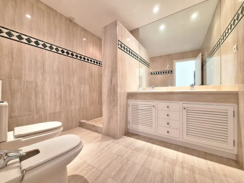 LUXURY EXCLUSIVE URBANISATION  - LA CORNICHE (NUEVA ANDALUCIA)