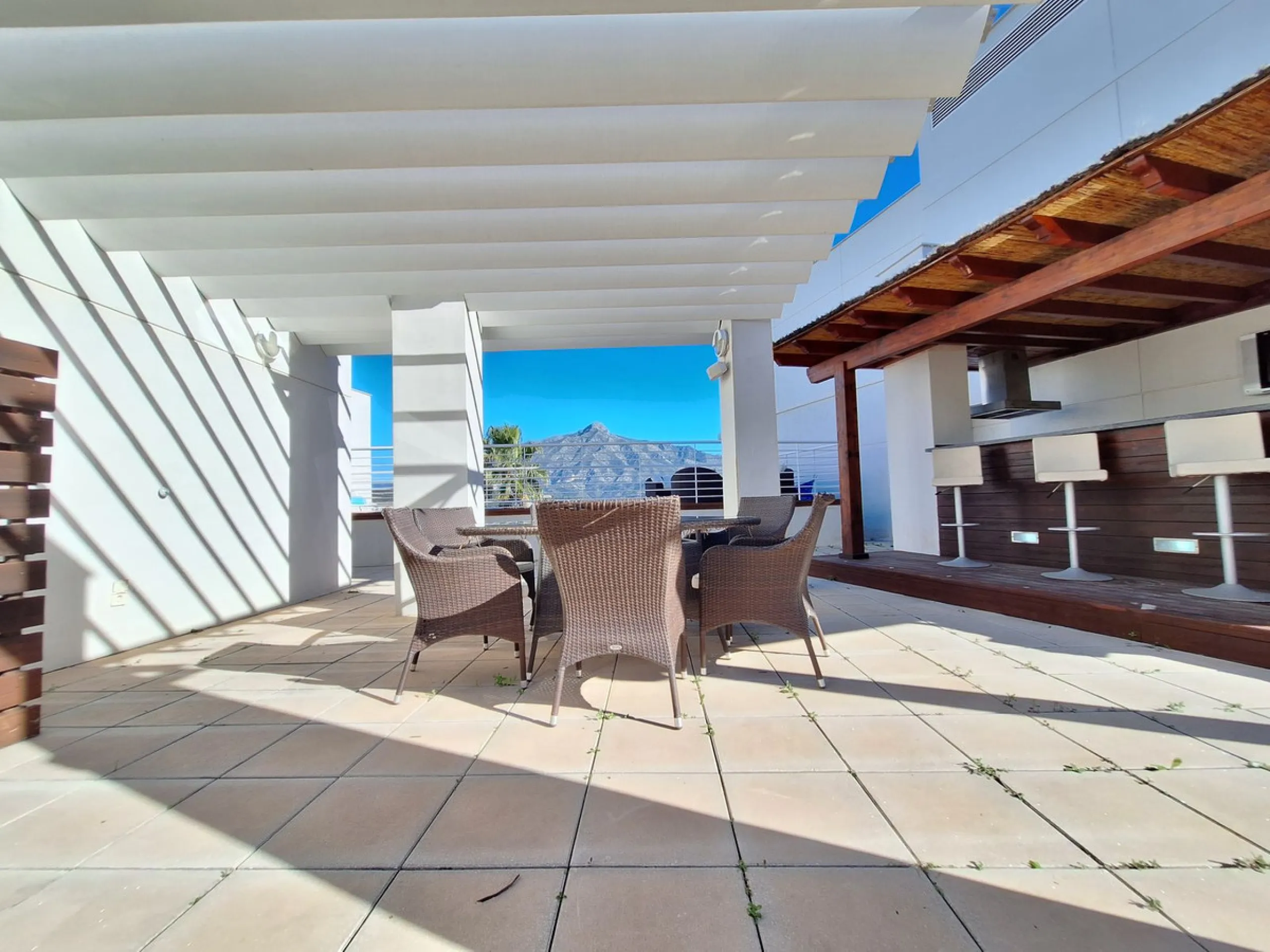 LUXURY EXCLUSIVE URBANISATION  - LA CORNICHE (NUEVA ANDALUCIA)