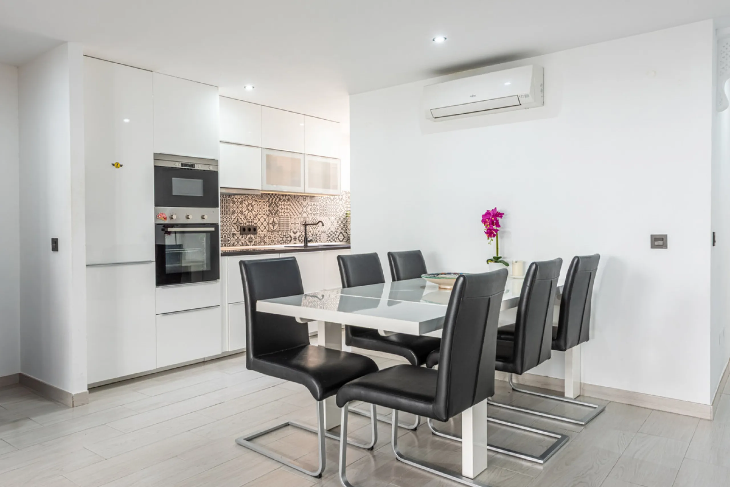 Charming Apartment for Sale in Fuengirola Centro – Prime Location