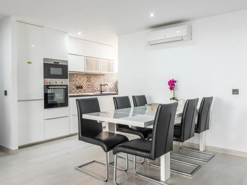 Charming Apartment for Sale in Fuengirola Centro – Prime Location