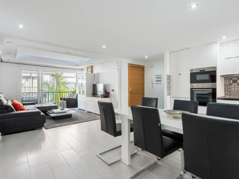 Charming Apartment for Sale in Fuengirola Centro – Prime Location