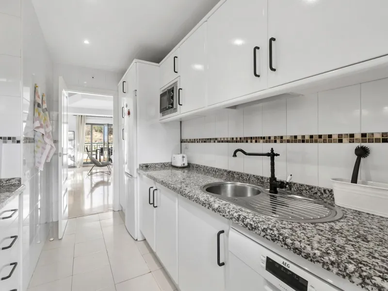 LUXURY DUPLEX PENTHOUSE WITH STUNNING SEA VIEWS – PRICED FOR IMMEDIATE SALE!
